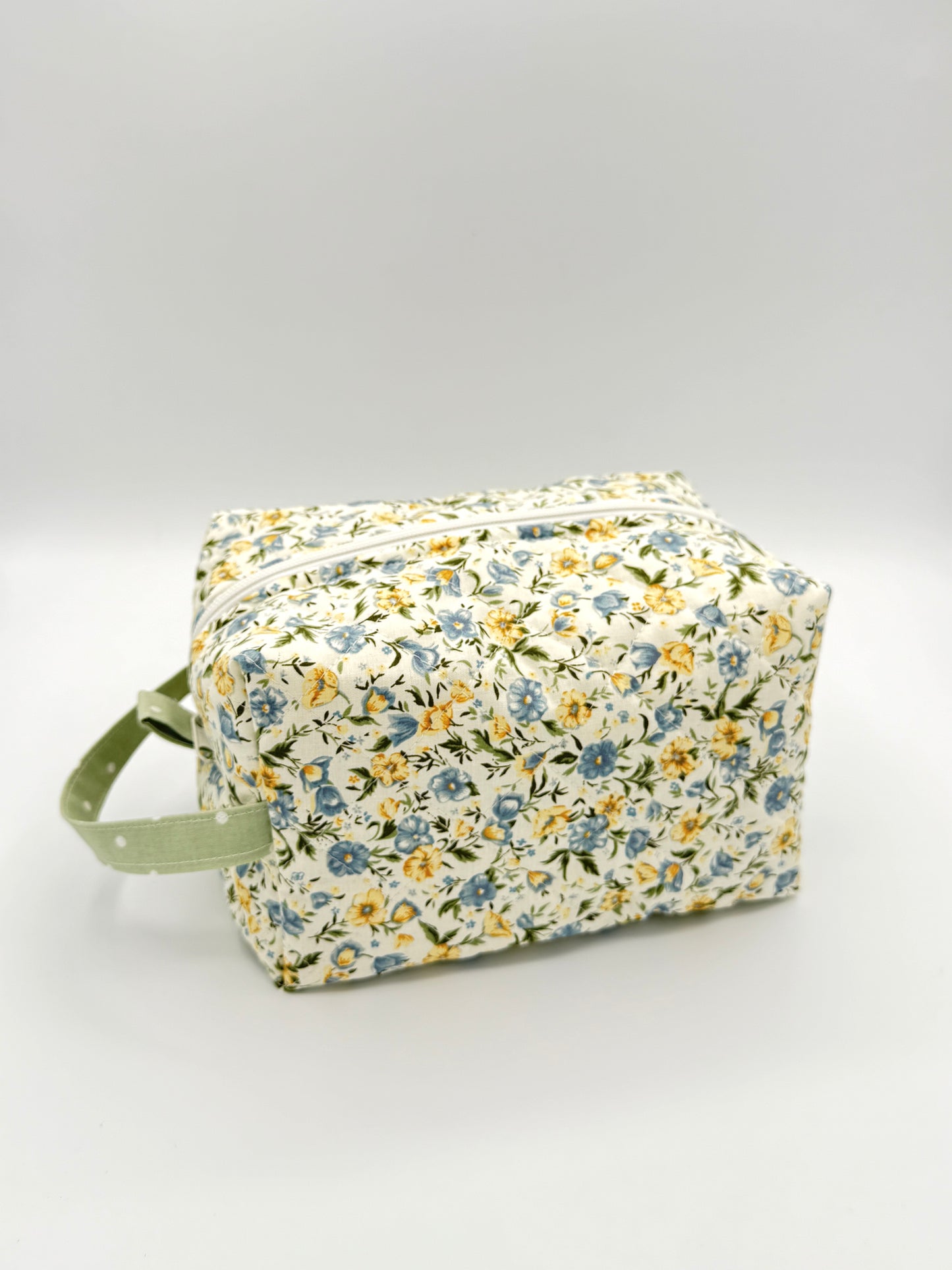 Personalized Cottage Floral Quilted Makeup Bag | Travel Cosmetic Case