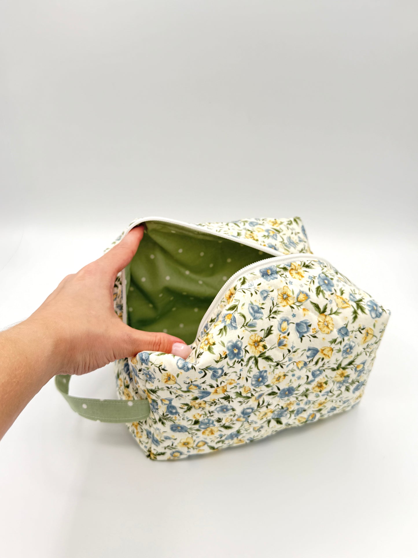 Personalized Cottage Floral Quilted Makeup Bag | Travel Cosmetic Case